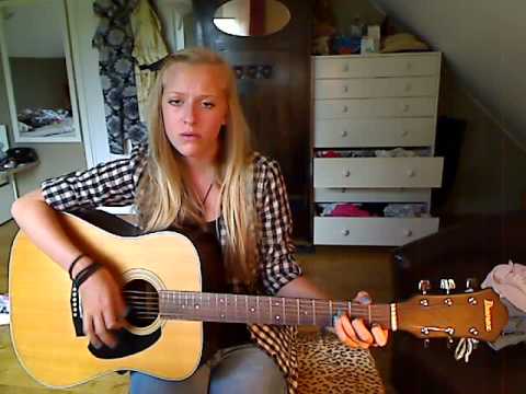 Breakaway - Kelly Clarkson (cover) video thumbnail