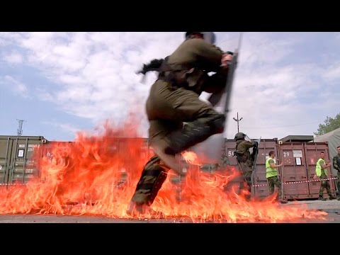 Molotov Cocktail - Portuguese, Italian & Polish Soldiers Fire Phobia Training