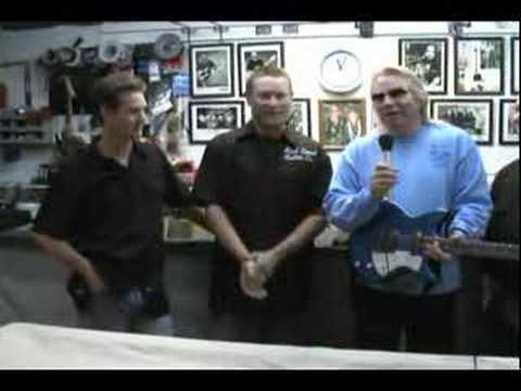 Merrell Fankhauser Guitar & "Long Rifle"