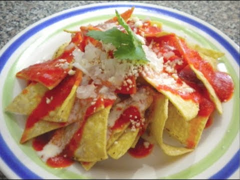 Cómo hacer CHILAQUILES ROJOS | RECETA FACIL