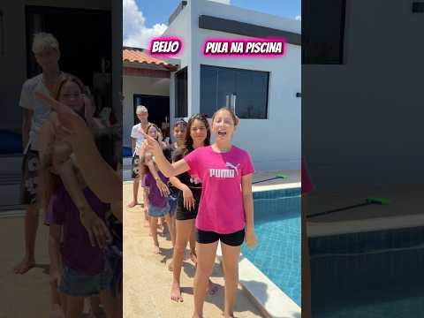 Beijo ou pula na piscina ! (#funny #humor #comedy #comedia )
