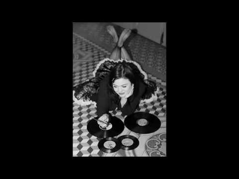 Nana Vespertine - All That She Wants (Ace Of Base Cover)
