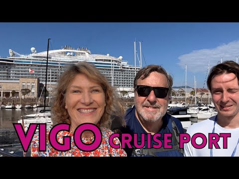 Vigo Cruise Port Guide: The ULTIMATE Old Town Walking Tour & Oyster Street Guide (Casco Vello)