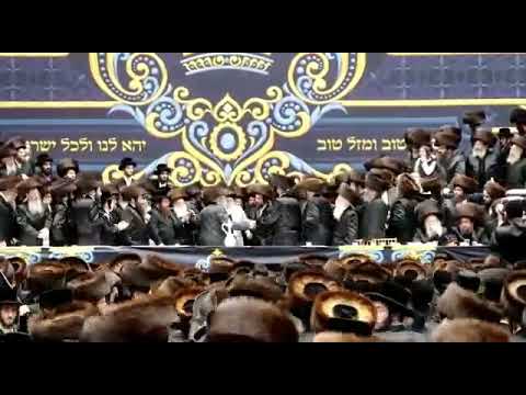 Viznitz Monsey  Rebbe At The Bobov Wedding - Teves 5782