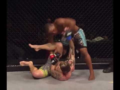 EFC: Sizwe Mnikathi vs Adrian Sanchez. The muffin 🧁 fight 😂😂