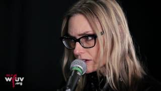 Aimee Mann - "Rollercoasters" (Live at WFUV)