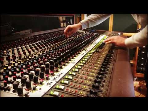 Roberto Sánchez mixing Sista Kata & Sistah Lore - Women in Reggae [BLM-12-001]