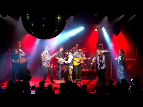 Floodwood with Bridget Law, Tim Carbone, & Andy Goessling performing Rocky Top 1.18.14