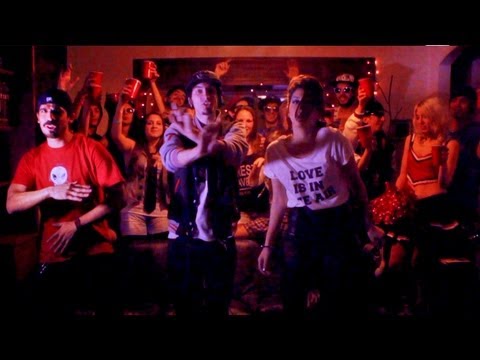 Magnus Mefisto - Todos Quieren Fama - feat Victor Max & Milly Kerr