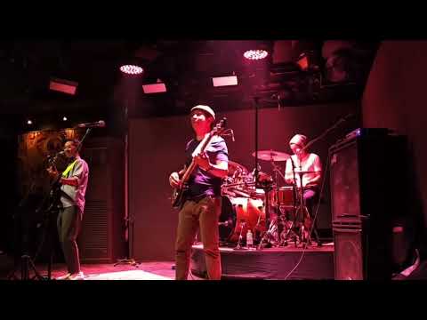 Ako'y Sayo, Ika'y akin Cover | Paolo Santos Trio Live at 19 East