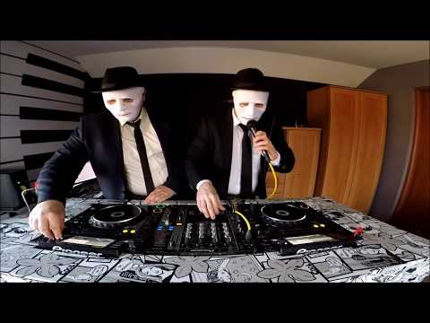 "Gentlemen's Show" Back To Terminal w Mono Club