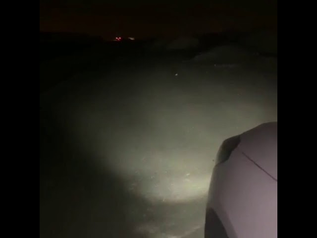 أنوار LED بجودة عالية شرايح philips متوفر لون 5700...