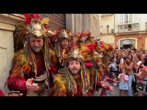Presentación Comparsa "Los Renacidos" en la calle | Lunes de Carnaval Cádiz 2022