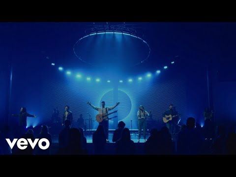 Passion - Let The Light In (feat. Kari Jobe & Cody Carnes) (Live)