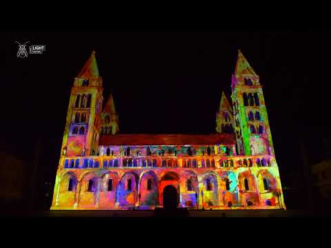 Zsolnay Light Art 2022. / 1. Los Romeras (ES) – Expressão Equilibrada