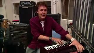 Paul Mccartney returns to Abbey Road RARE FOOTAGE MUST SEE!