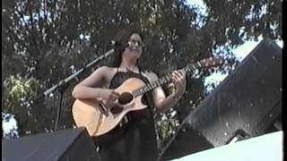 Lisa Loeb &amp; Dweezil Zappa Perform &quot;Taffy&quot; 1999 Dallas AIDS Walk