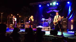 Suzy & Los Quattro - Delighted To See You (Honeybus cover) Live in Platja D'Aro Desemboca Festival