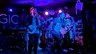 Magic Giant: Celebrate the reckless (live at Badehaus, Berlin)