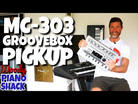 Roland MC-303 Groovebox (1997) pickup and demo songs