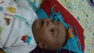 Sinangnya liat si kecil ketawa Sinangnya liat si kecil ketawa