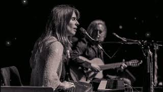 Deva Premal &amp; Miten – Gayatri Mantra (108-cycle Live Version)