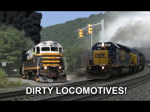 Lots of SMOKE! Dirty Diesel Locomotives Throttling & Blowing Exhaust!