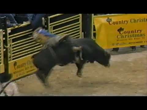 Jason Brumley vs Little Outlaw - 95 PBR Finals (84 pts)