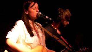 Amy Macdonald- Troubled Soul 9.30.2008