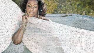 Regina Belle - Try A Little Tenderness