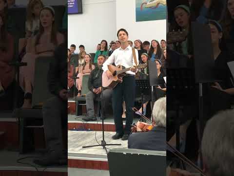 Privegheati și vă rugați într-una !David Lela!