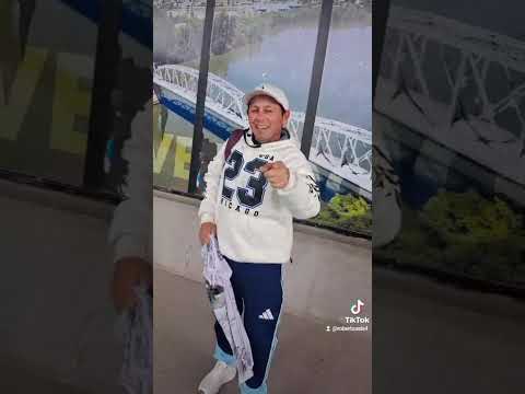el loco Robert el elegido de la gente en viedma rio negro de visitá