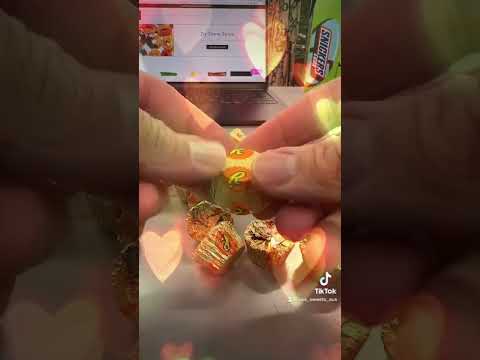 Reeses miniatures cups