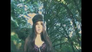 Paisley &amp; Charlie - 'Autumn Girl Soup' (revisited)