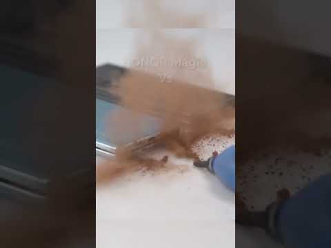 Thumbnail for HONOR Magic Vs vs Samsung Z Fold 4: dust test by Zanella