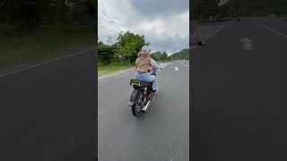 Download lagu cewe hijab naik motor rx king❤#rxking#pantaisuwukkebumen#jawatengah mp3