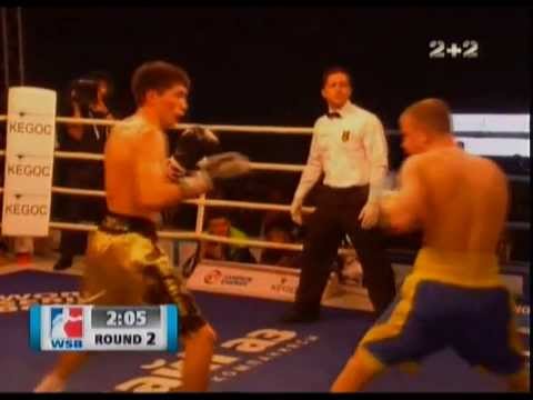 Напівлегка вага: Віктор Гоголєв — Мерболат Таітов  раунд-1-2