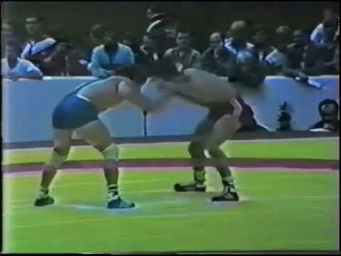 Arsen Fadzaev (URS) vs Simeon Shterev (BUL) Senior World championships 1986 freestyle wrestling