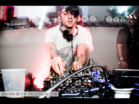 James Holden Live @ TivoliVredenburg Utrecht, 4 Years Anniversary, Full Spectrum 2008-09-19