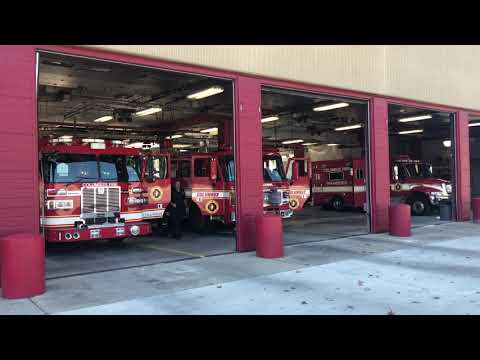 Columbus Division Of Fire Station 1 Ladder 1 responding to a Structure Fire