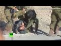 Солдаты Армии обороны Израиля избили безоружного палестинца 