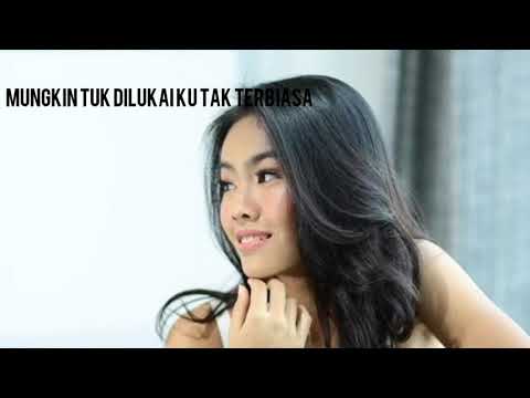 Nagita Slavina feat Marsha Zulkarnain ( video lyric cover )