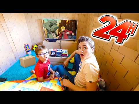 VIVRE 24H DANS UN BOX FORT GÉANT ! (Château en Carton dans ma Chambre)