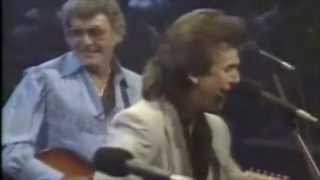 Carl Perkins and George Harrison - Everybody&#39;s trying to be my baby