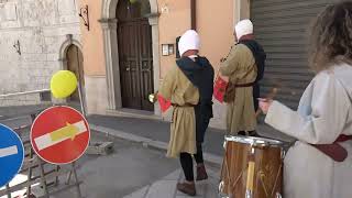 tamburini-e-trombe-annunciano-che-l-estate-si-avvicina-ad-ariano