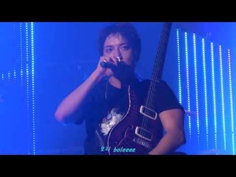 170604 CNBLUE Between Us in Seoul - Catch me (정용화 Yonghwa focus)