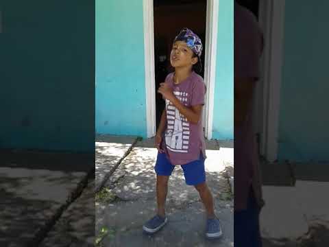 Antonio el rapero de San Nicolas.