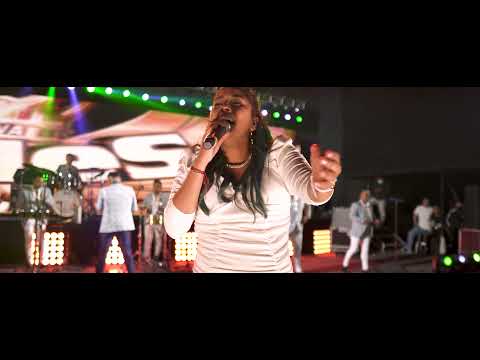 Los Claveles de la Cumbia - Me Sobran Las Palabras (12° Aniversario - En Vivo)