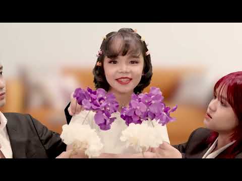 အငယ်ဆုံးသမီးလေးမို့လေ - Love in 16 - Shwe Yee Win Lae