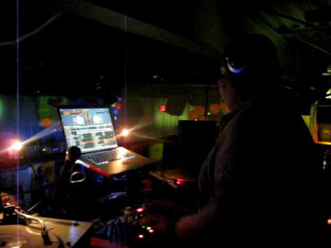 DJ FAT FINGAZ AT PLAY LOUNGE